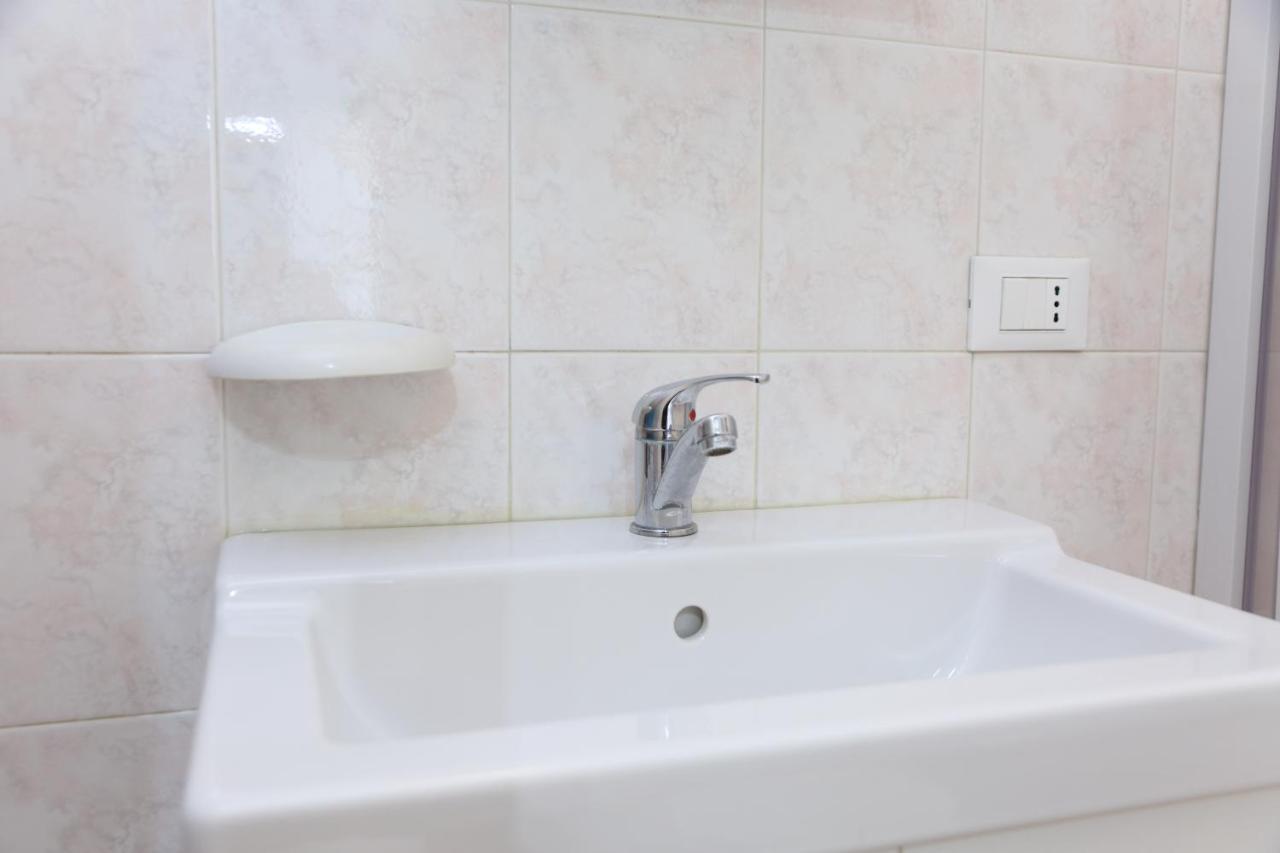Luce Apartment เชฟาลู ภายนอก รูปภาพ